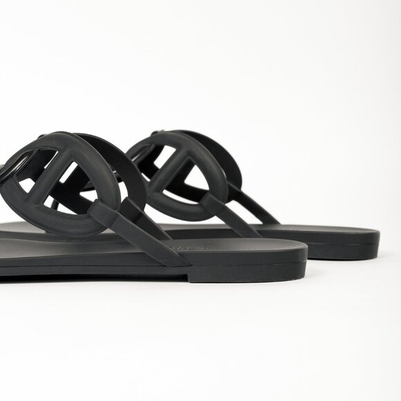 Hermes Egerie Noir Rubber Chaine d'Ancre Thong Sandals - Picture 8 of 11